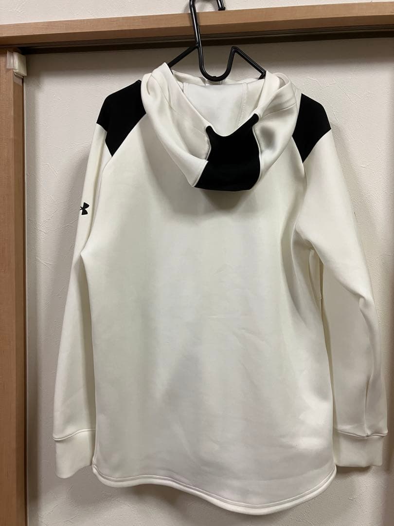 Under Armour フルジップジャケット L ホワイト/ブラック
