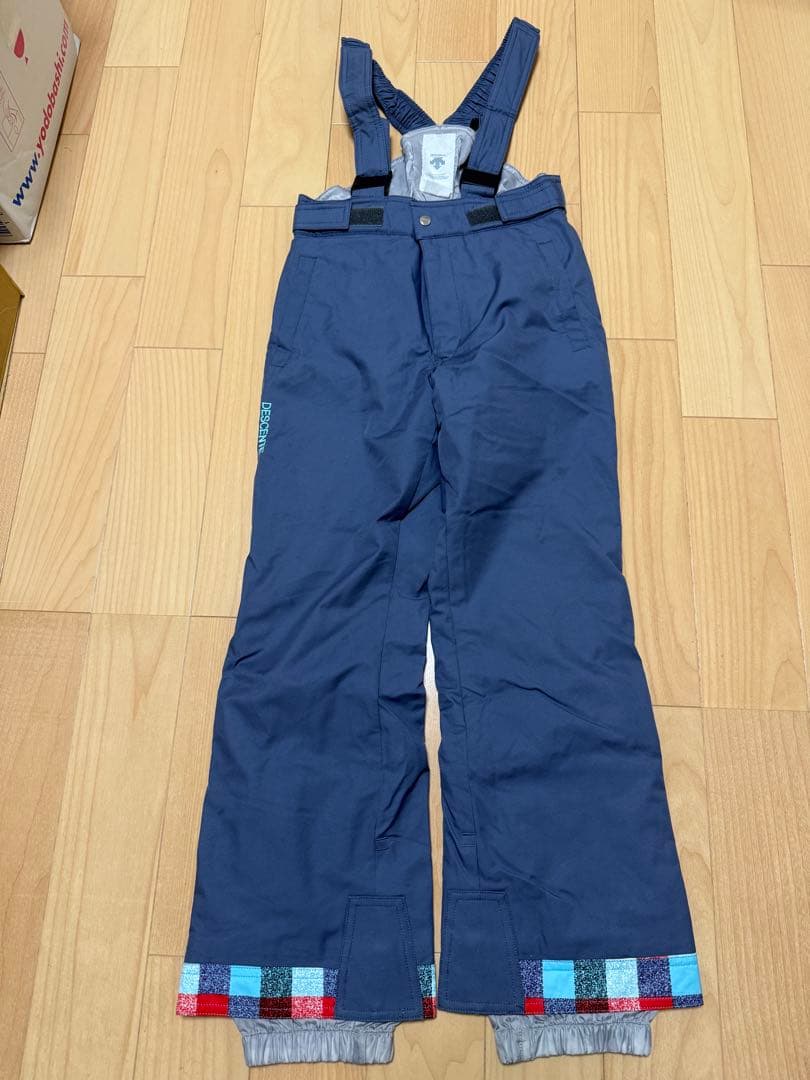 必見! 一式セット　DESCENTE 他 スキーウェア　サイズ130