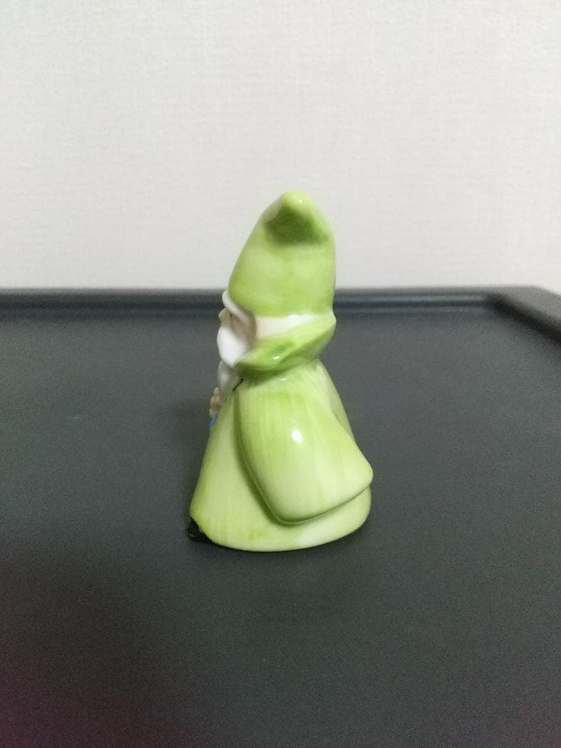 ドラゴンクエスト３ 陶器 ポーセリン フィギュア 魔法使い まほうつかい 男