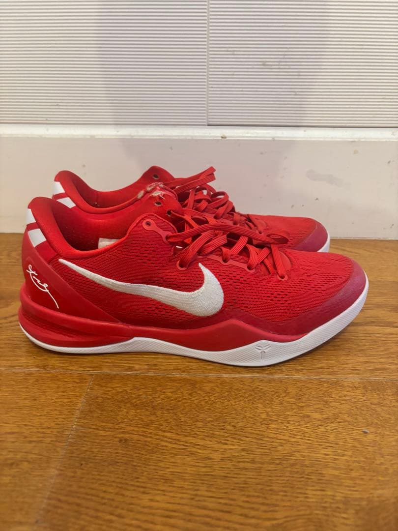 Nike Kobe バスケットボールシューズ レッド