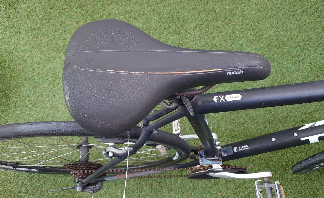 TREK 7.4FX クロスバイク 引取可