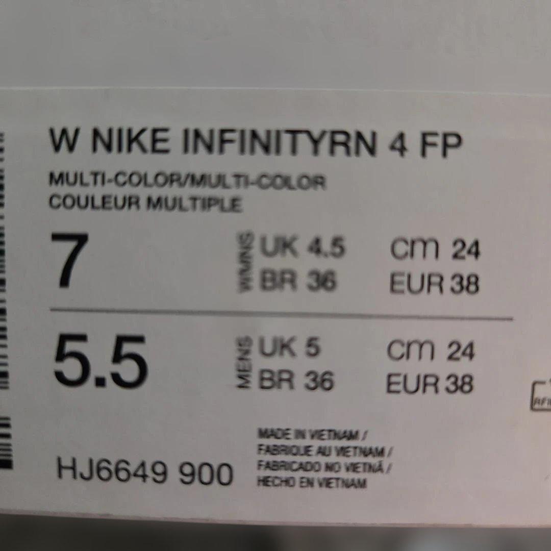 未使用❗W ナイキ REACTX INFINITY RUN4 24cm