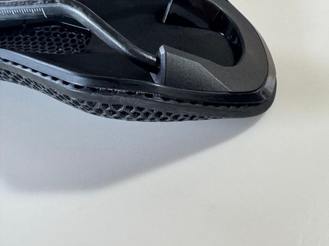 パーツ Fizik VENTO ARGO R1 ADAPTIVE 140mm
