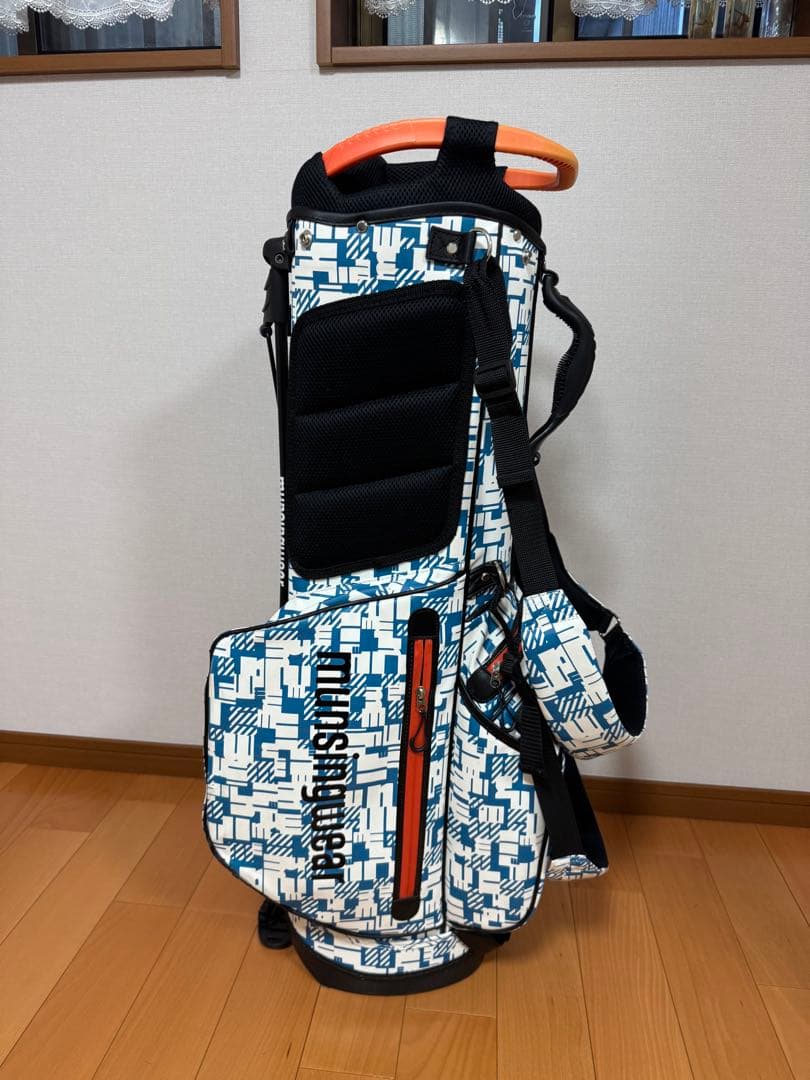 美品　マンシングウェア　キャディバッグ　グラフィック　軽量　スタンド式　防水