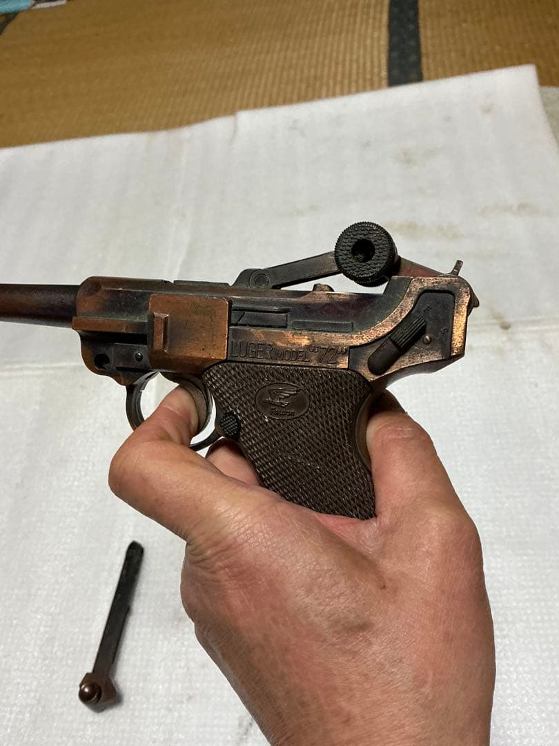 FALCON／LUGER・MODEL・72。【プラスチック製トイガン】。