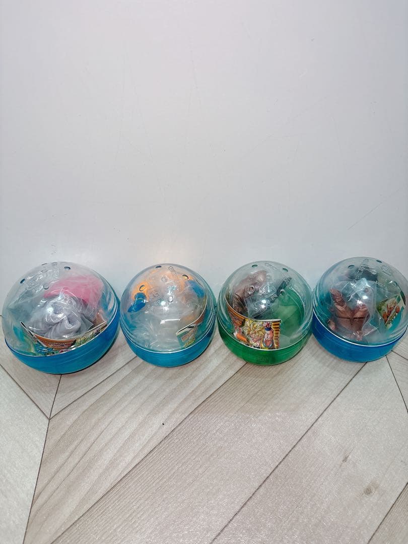 ドラゴンボールフィギュア　ガチャガチャ未開封