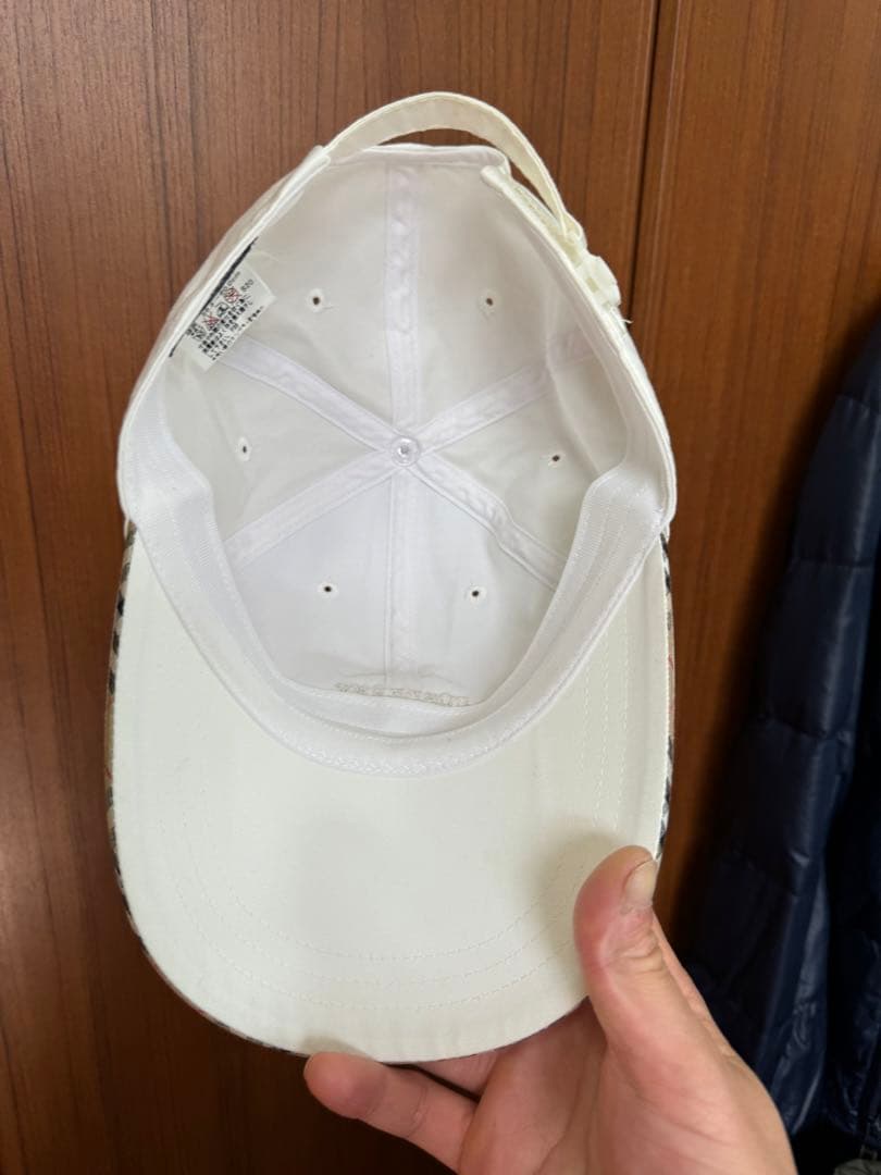 BURBERRY ホワイト キャップ 調整可能
