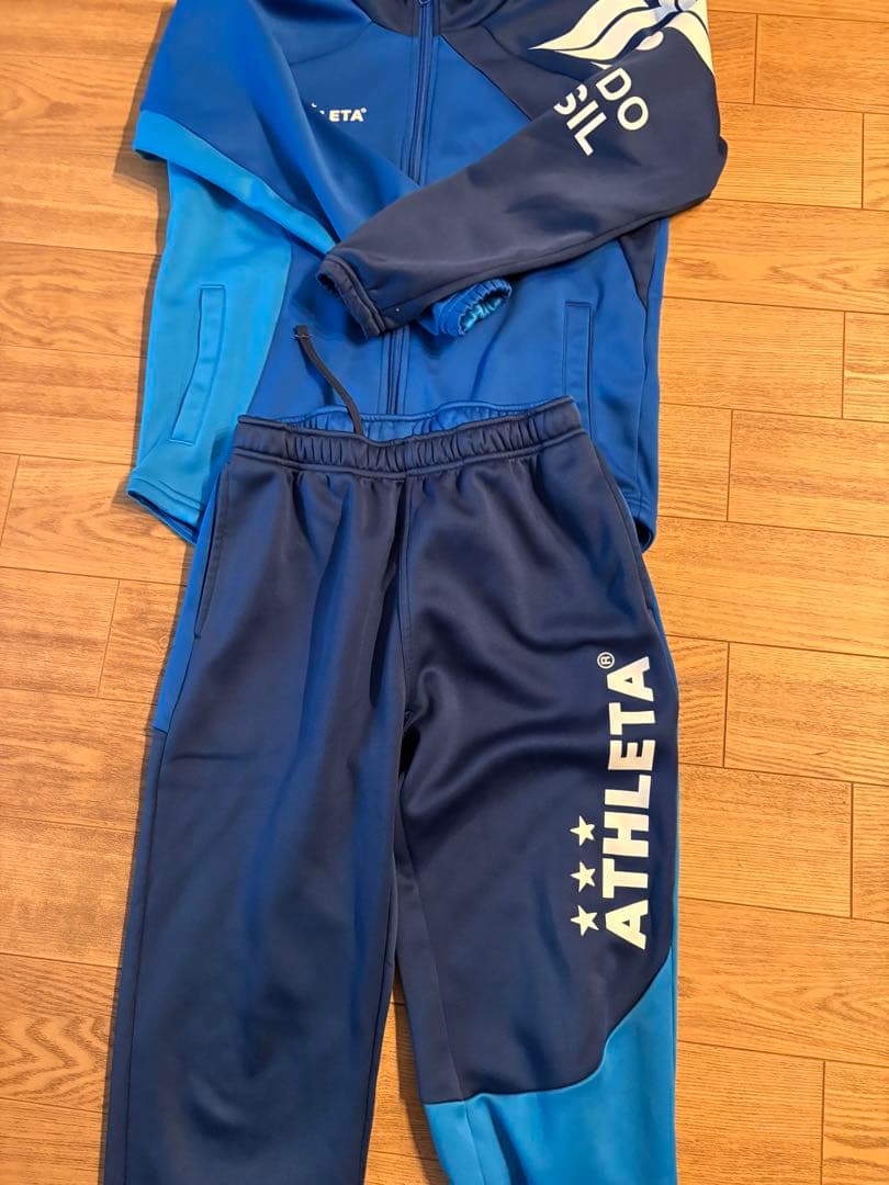 ATHLETA ジャージ上下３セット