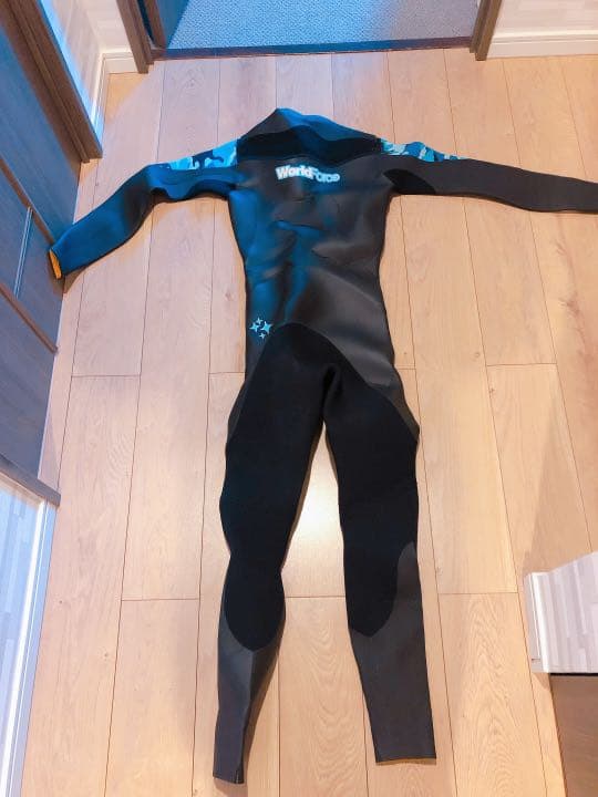 セミドライウェットスーツ