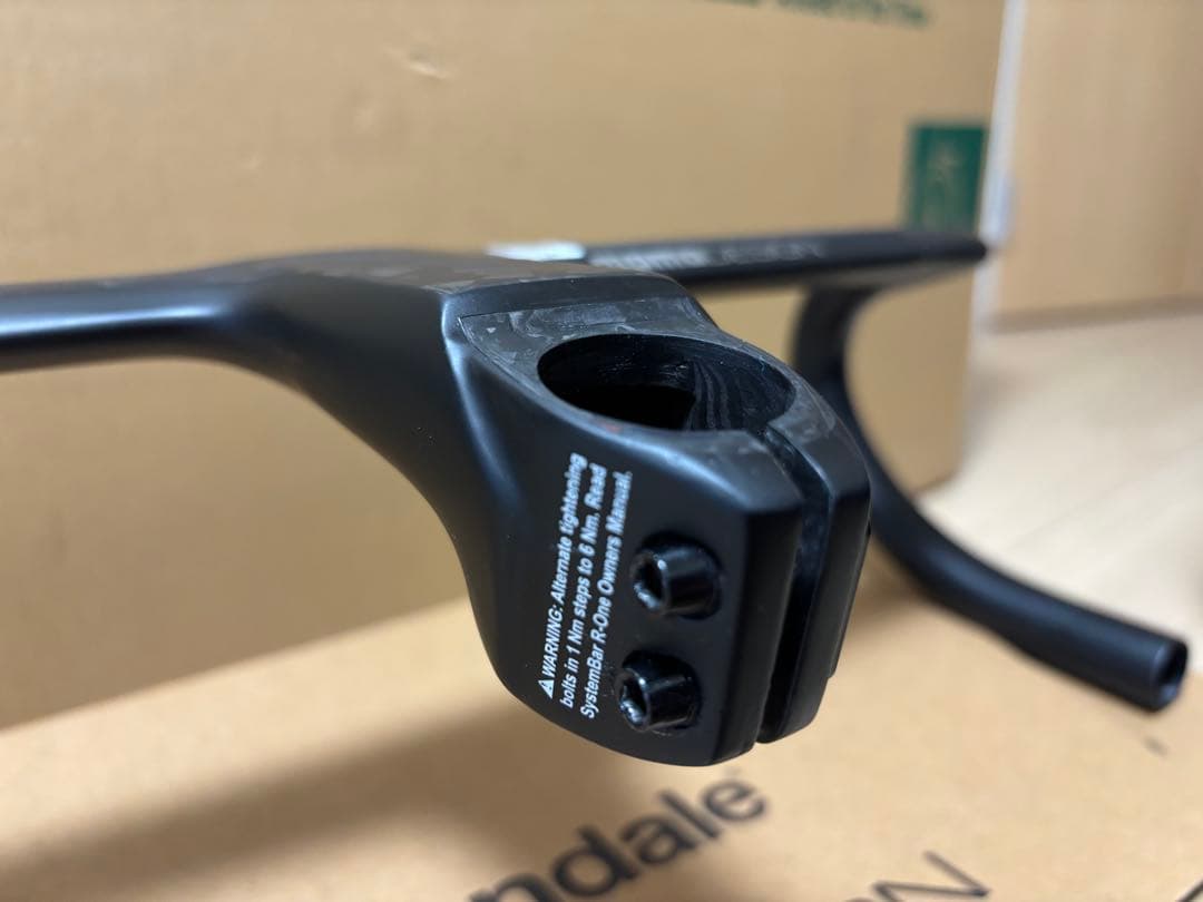 CANNONDALE× MOMO Design ハンドルバー 420×110mm