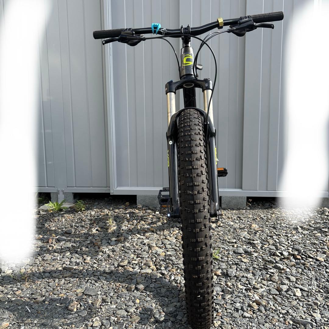 希少キャノンデール　cujo3 ブースト27.5+ Ｌサイズ