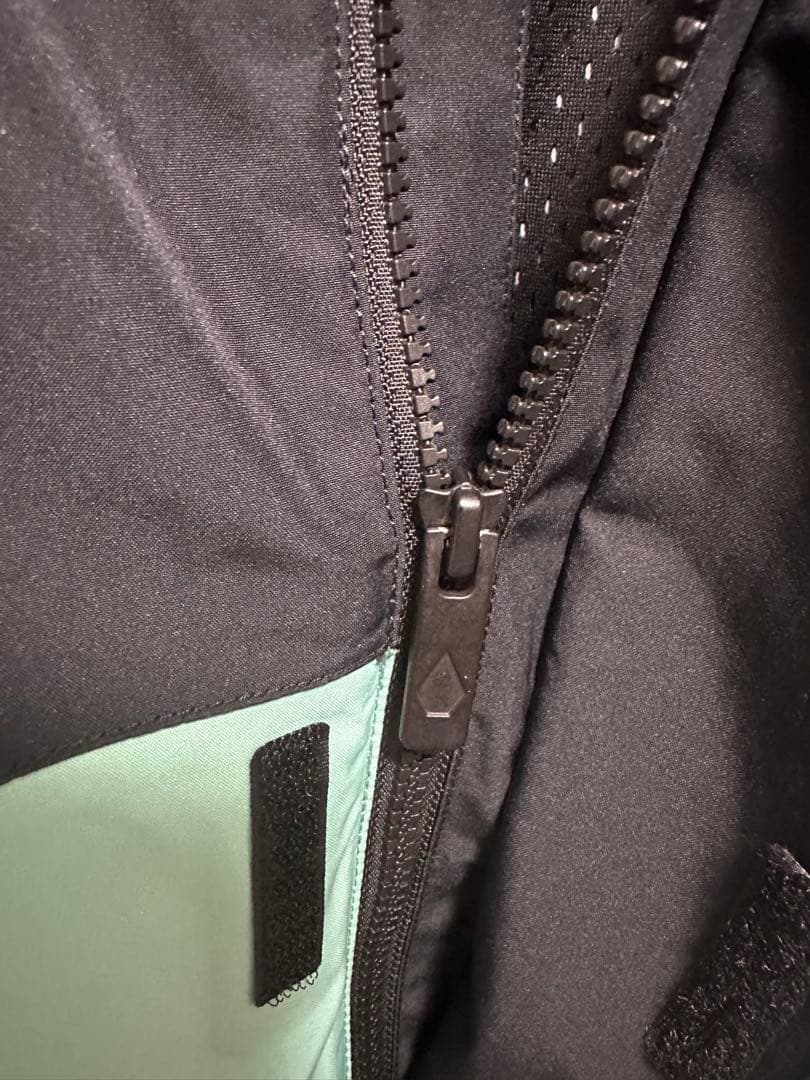 VOLCOM GORE-TEX jacket レディース スノボウェア