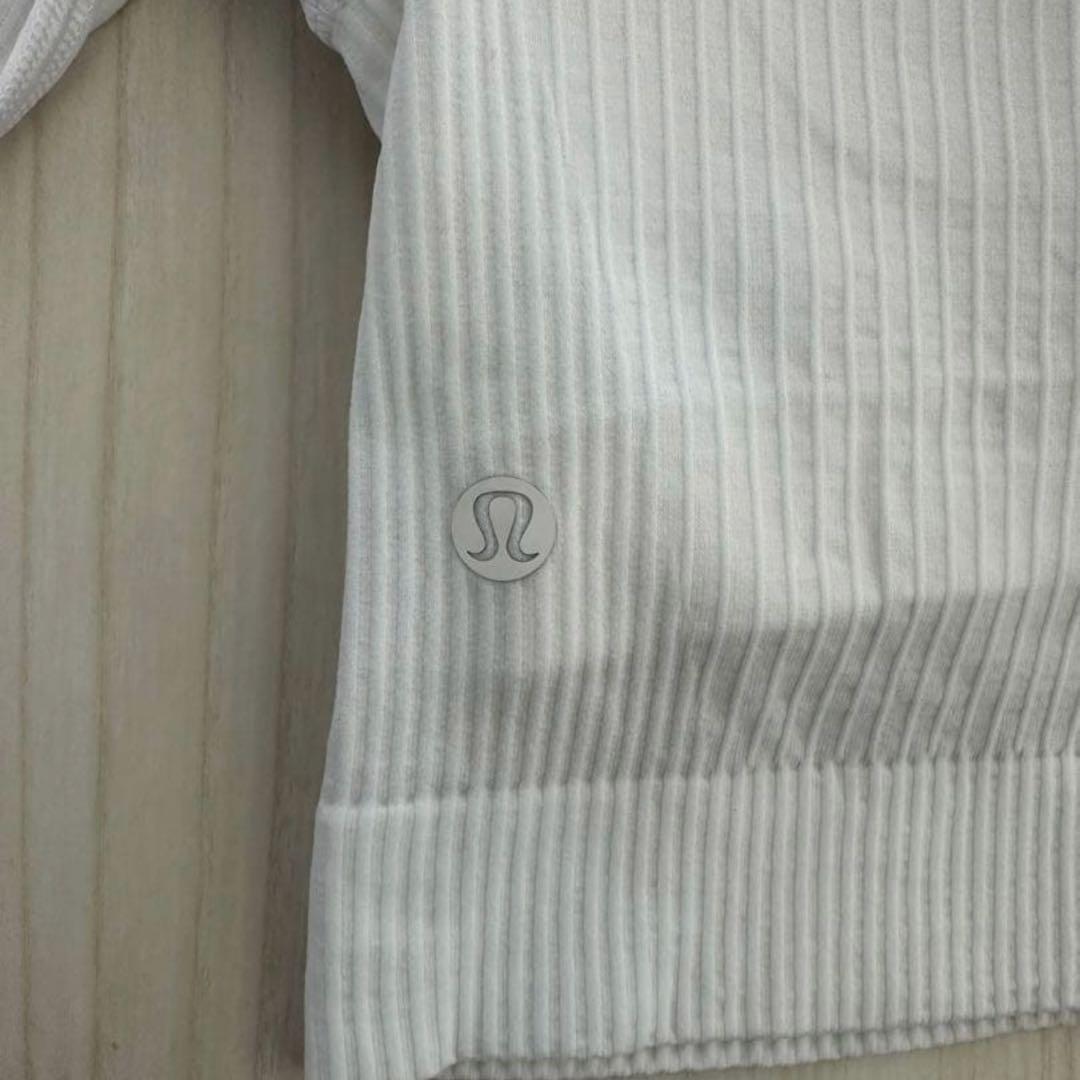 【美品】Lululemon クロップドトップス