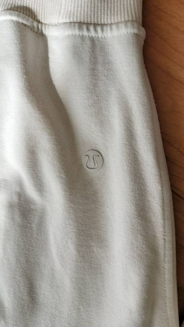 lululemon　希少　クロップドトップス