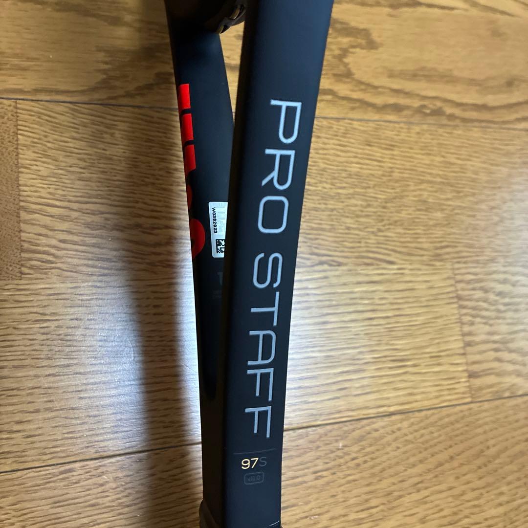 Wilson PRO STAFF 97S V11.0 硬式テニスラケット