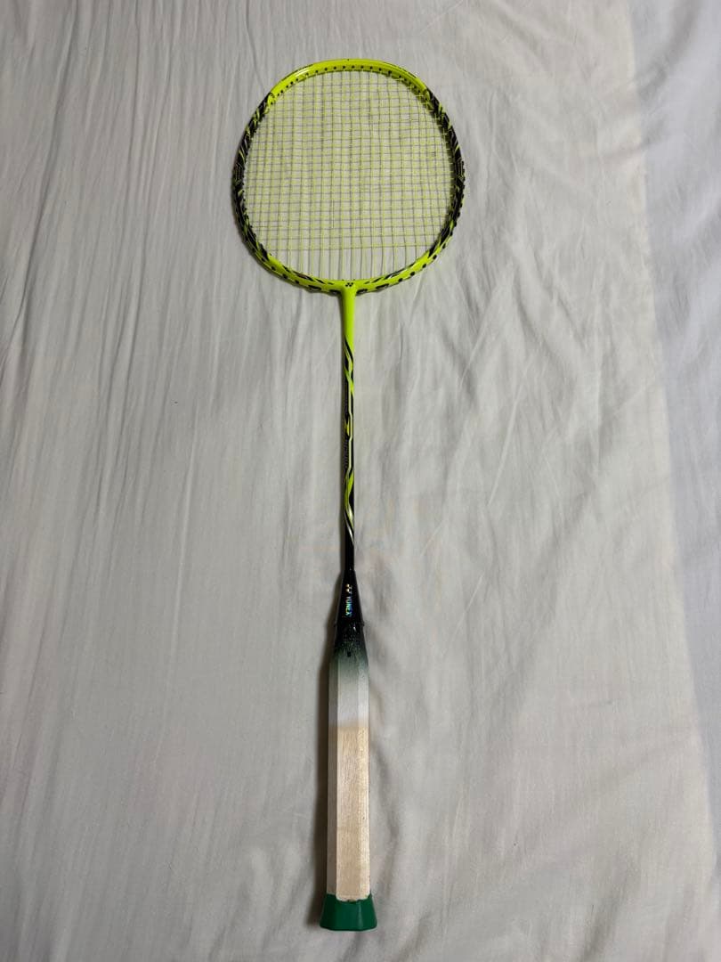 アストロクス77プロ、ナノレイzスピード バドミントンラケット