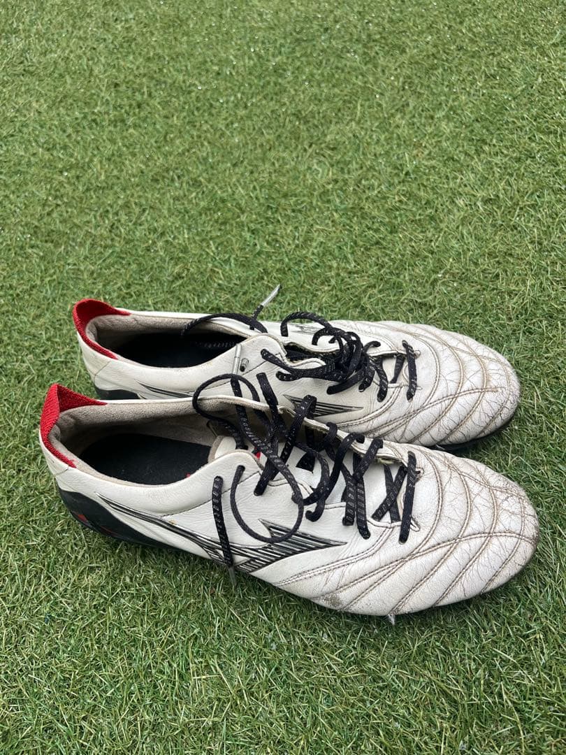 Mizuno サッカースパイク　モレリアネオ4 25.5cm
