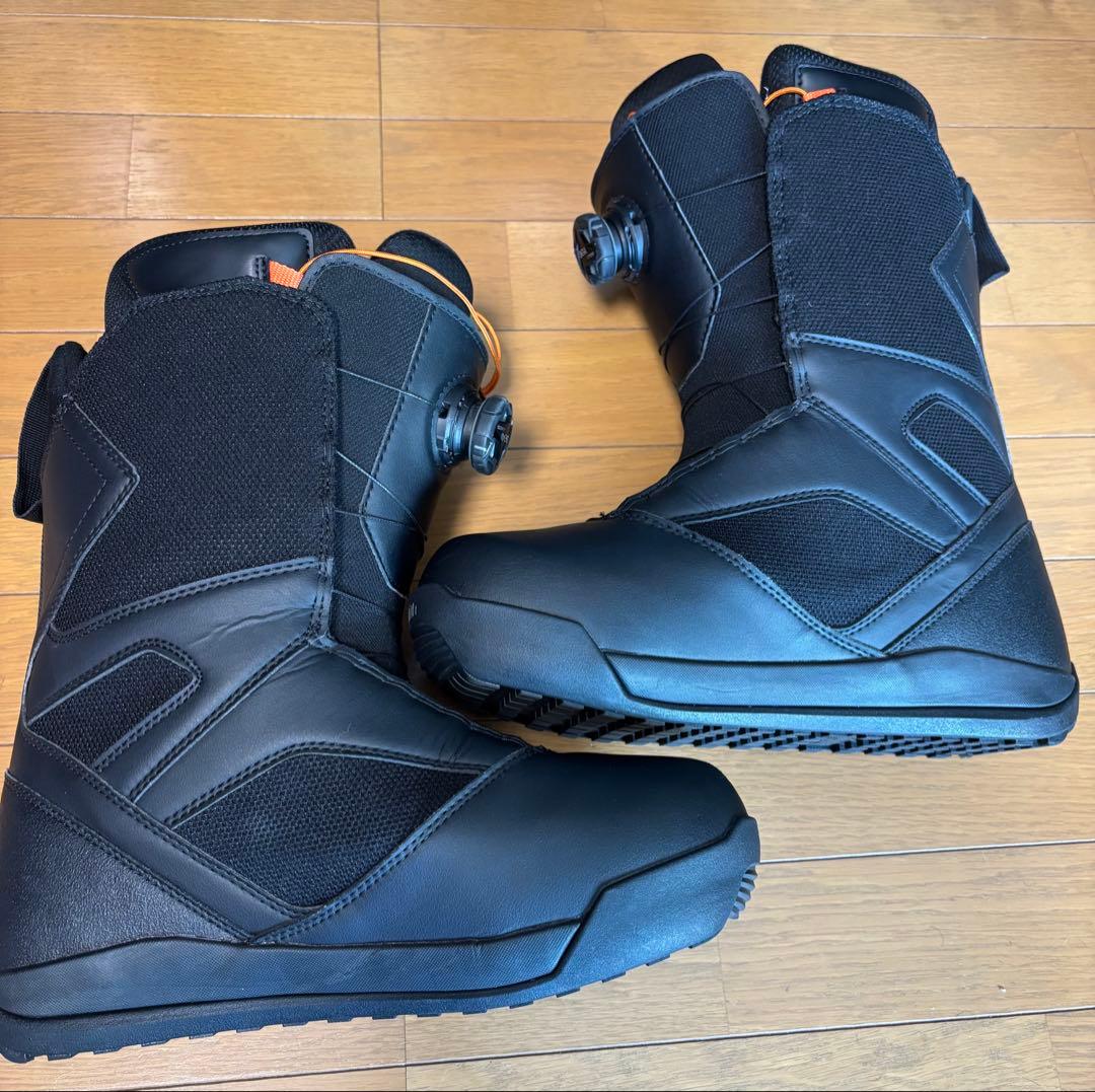 thirty two STW DOUBLE BOA ブラックスノーボードブーツ