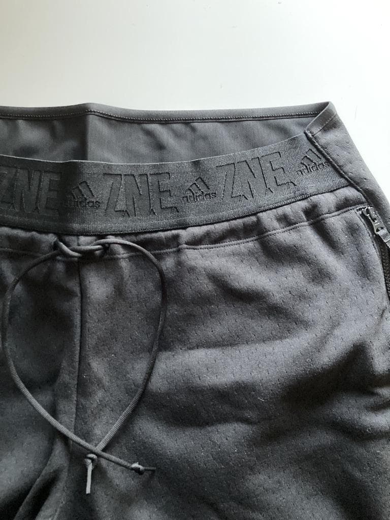新品★adidas★サイドジップ・ジョガーパンツ・ブラック