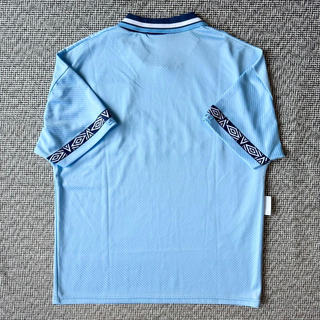 【ノエル・ギャラガー着用モデル】マンチェスターシティ ９３／９５（H）UMBRO