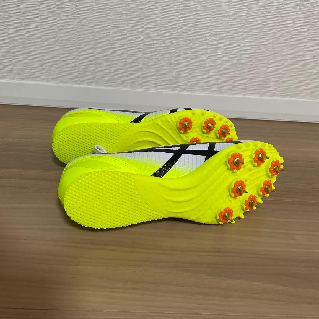新品.未使用　asics 陸上スパイク 24.5