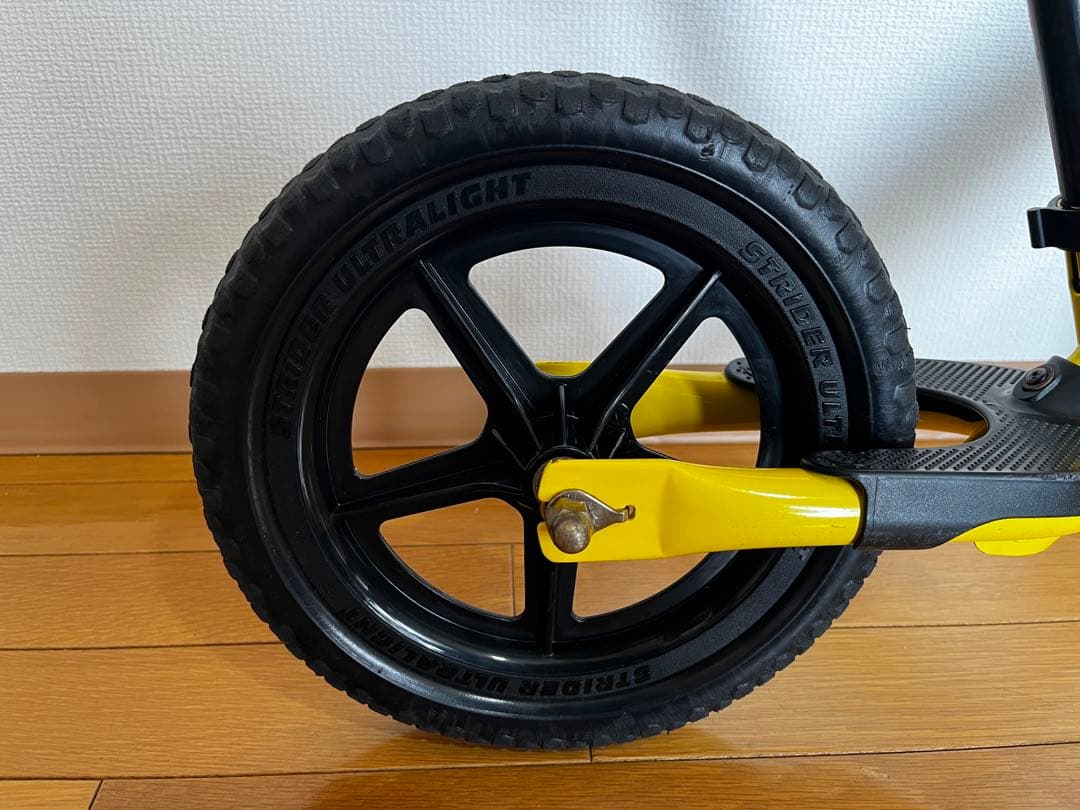 ストライダー スポーツモデル 12インチ イエロー