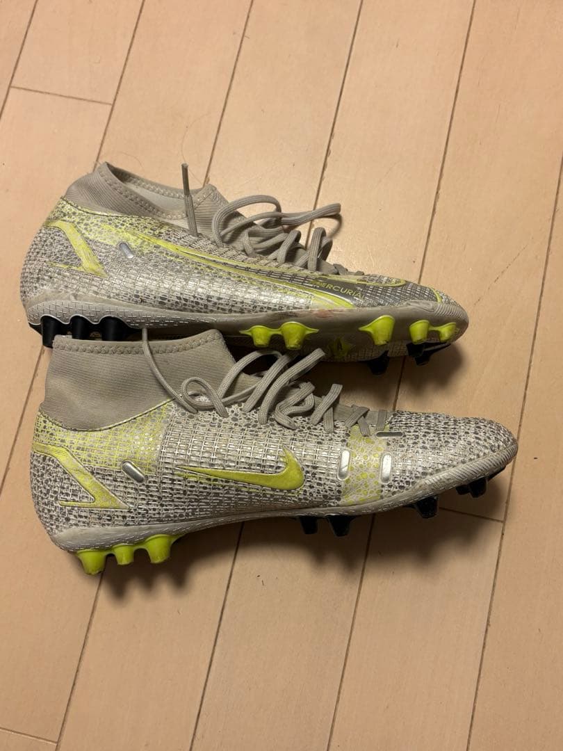 Nike マーキュリアル ハイカット