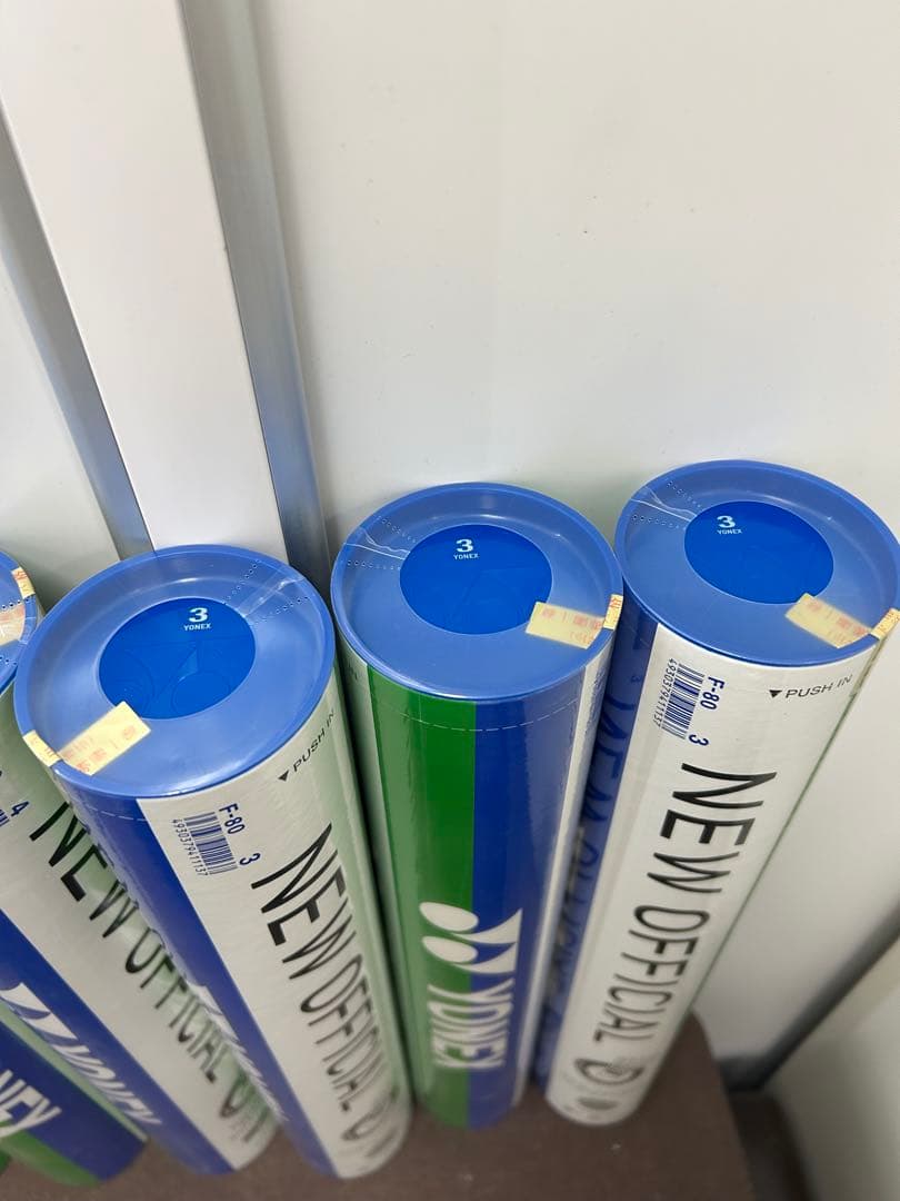 YONEX NEW OFFICIAL バドミントンシャトル 6本セット　未使用品