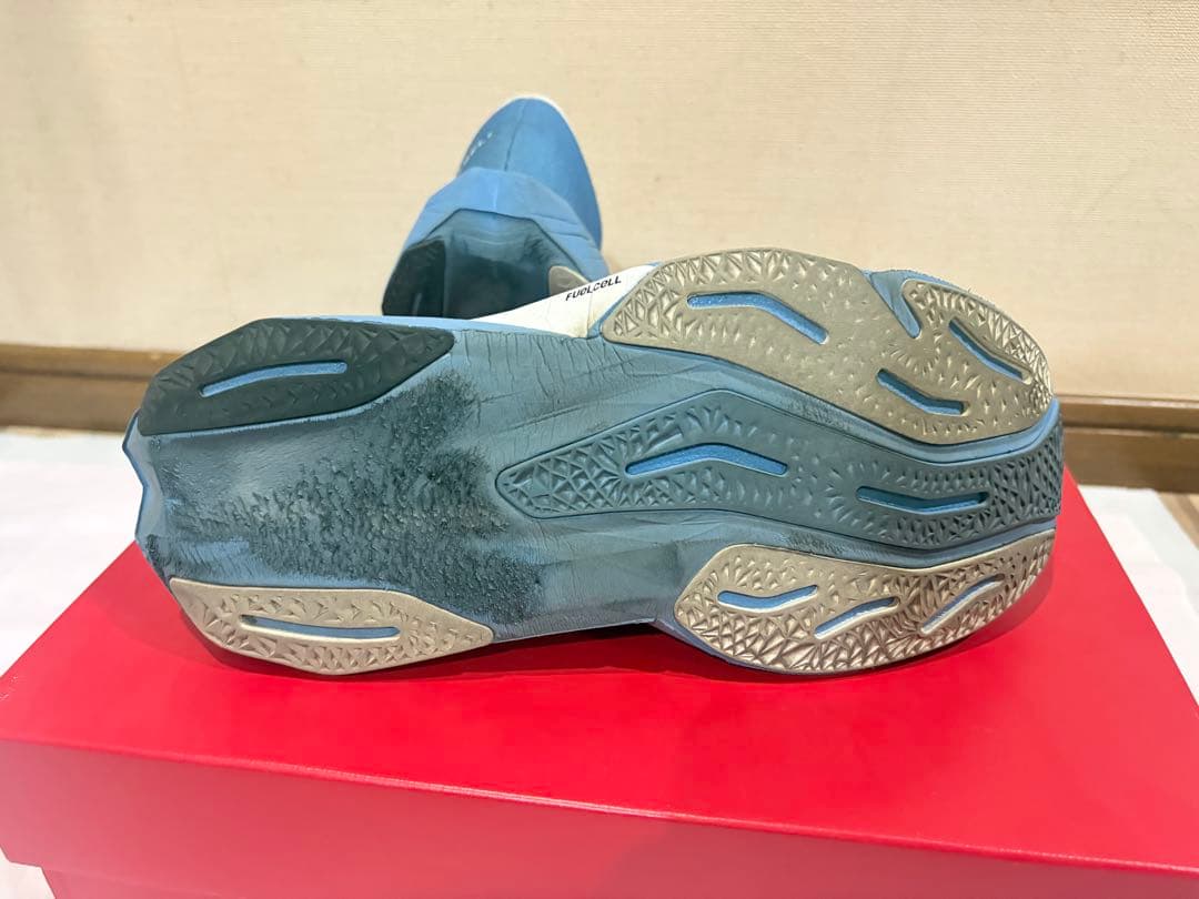 スパイク・シューズ 27.5cm newbalance fuelcell rebel v4