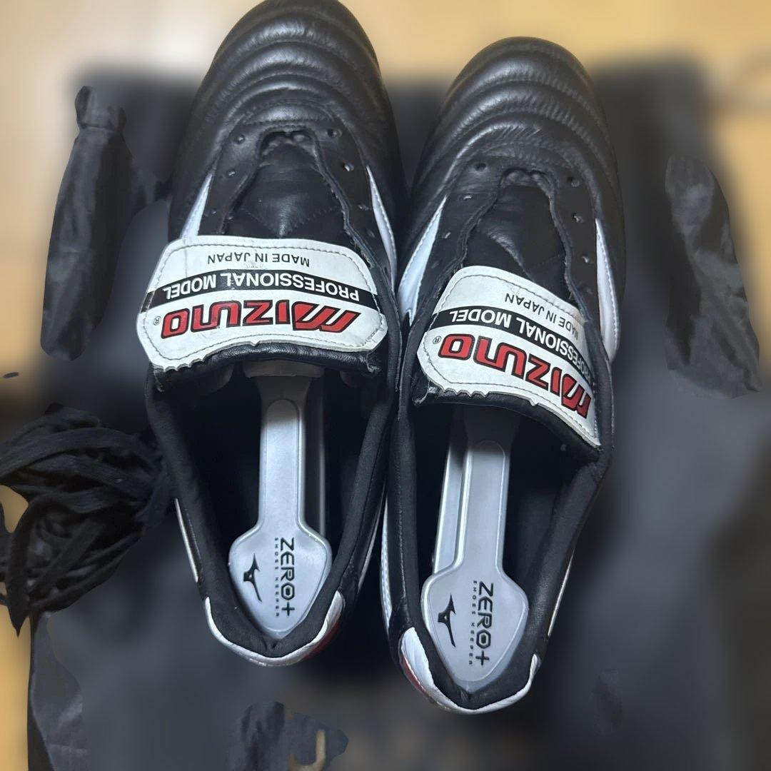 Mizuno Morelia サッカーシューズ 黒／白