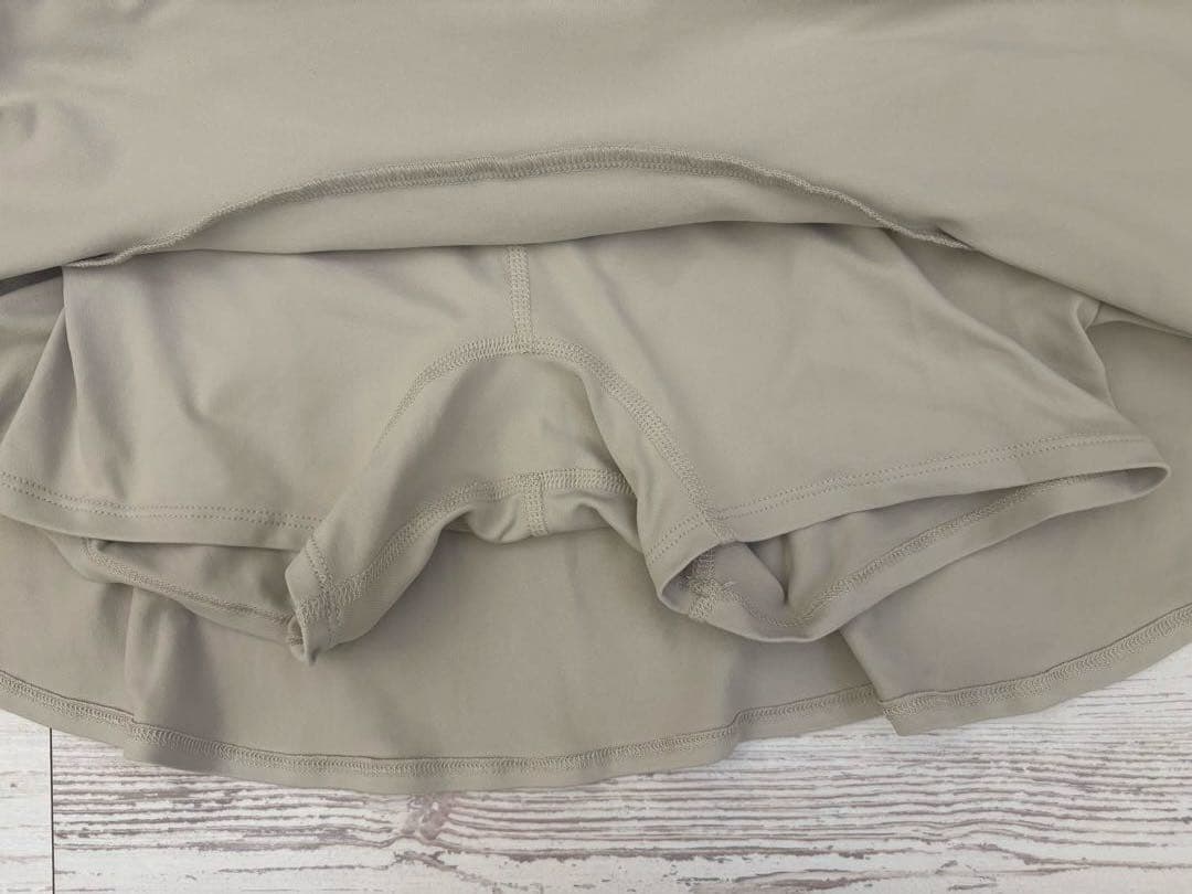 Lija リージャ　テニススコート　XS ベージュ フリルスコート