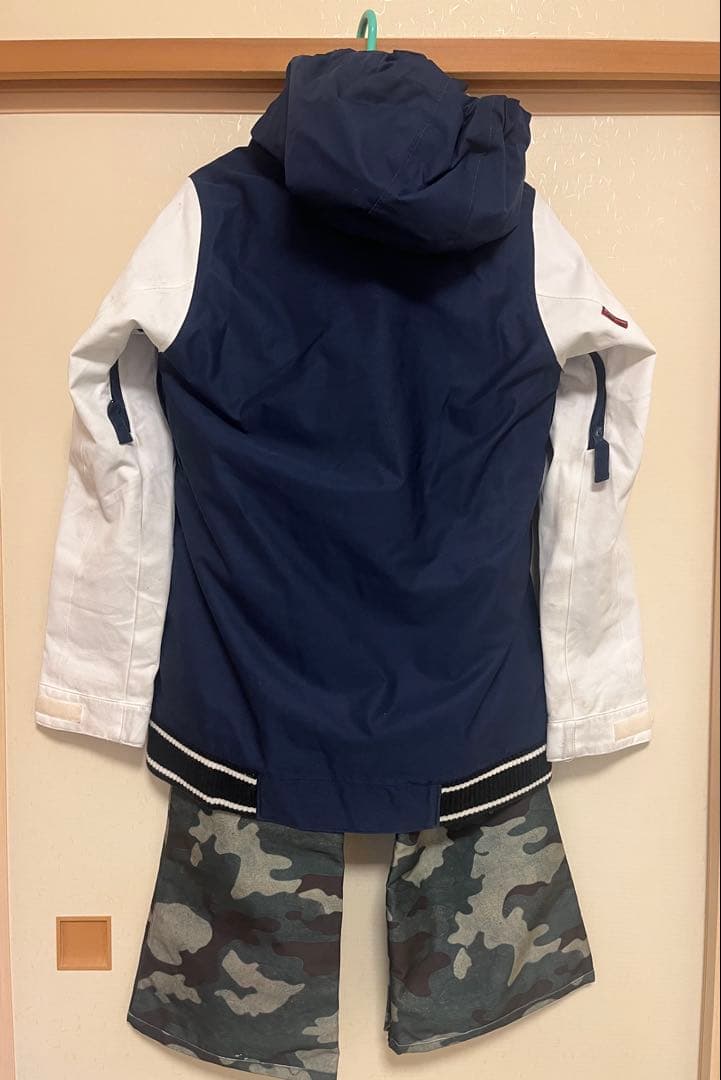 【おまけビーニー付き】スノーボードウェアとパンツ　セット