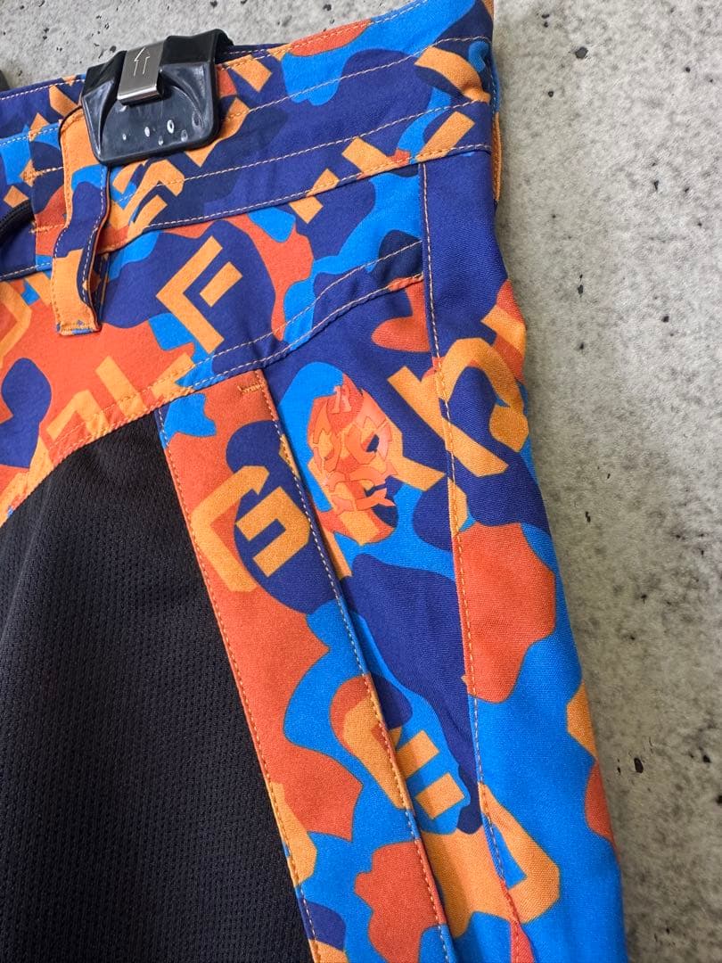 【新品未使用】サイズ6 メンズ ハーフパンツ ラッセルノ 2663