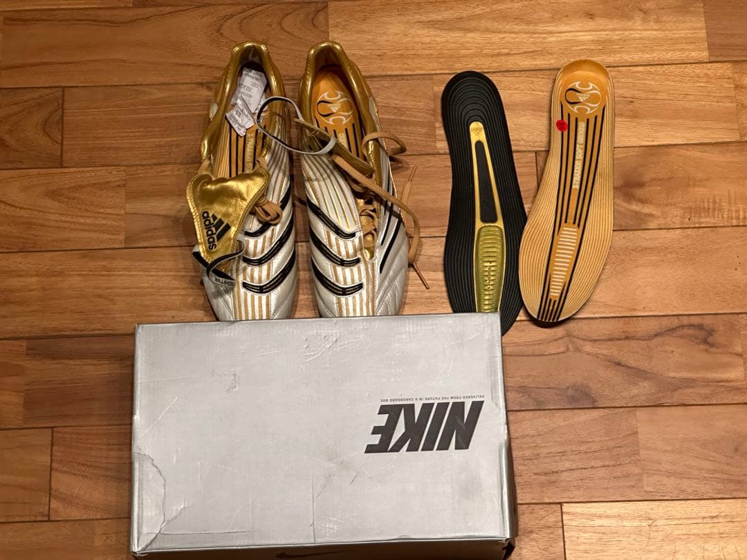 【超希少】*最終値下げ*adidas Predator  absolute