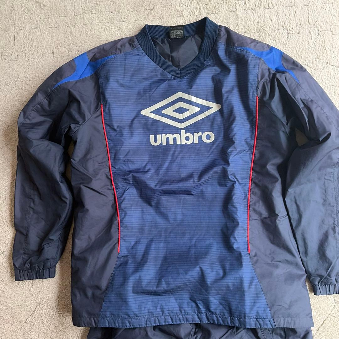 umbro 中綿ピステ上下 ネイビー　防寒
