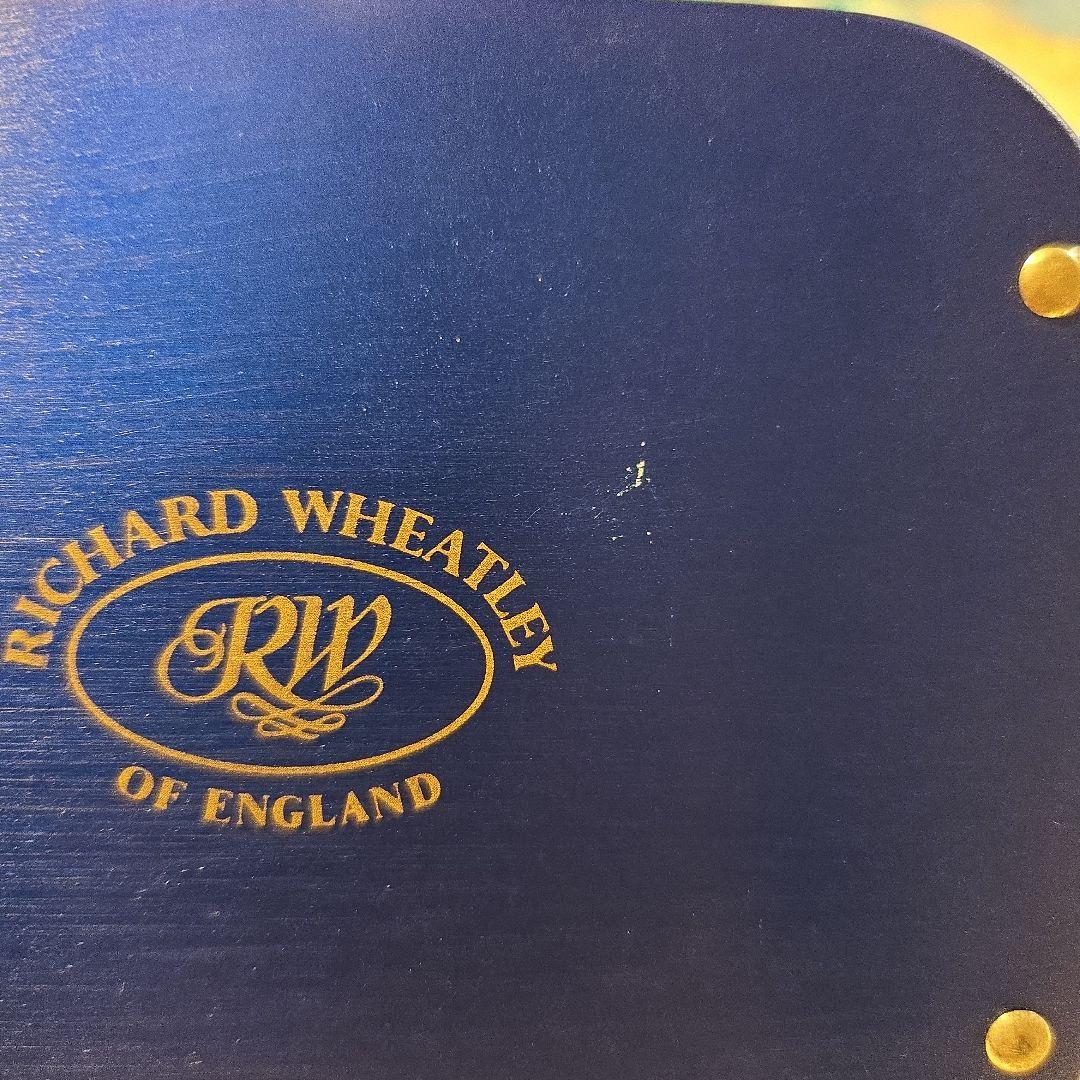RICHARD WHEATLEY フライボックス