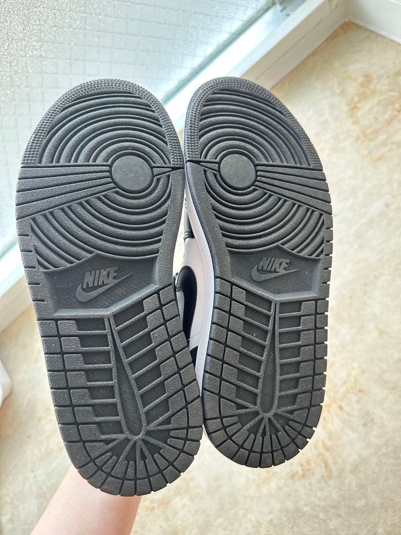 Air Jordan 1 Low ブラック/ホワイト 7サイズ