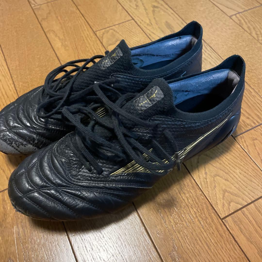 ミズノサッカースパイクMORELIA NEO4β