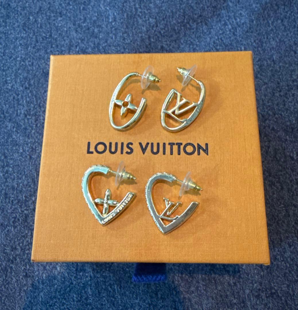LOUIS VUITTON ピアスセット