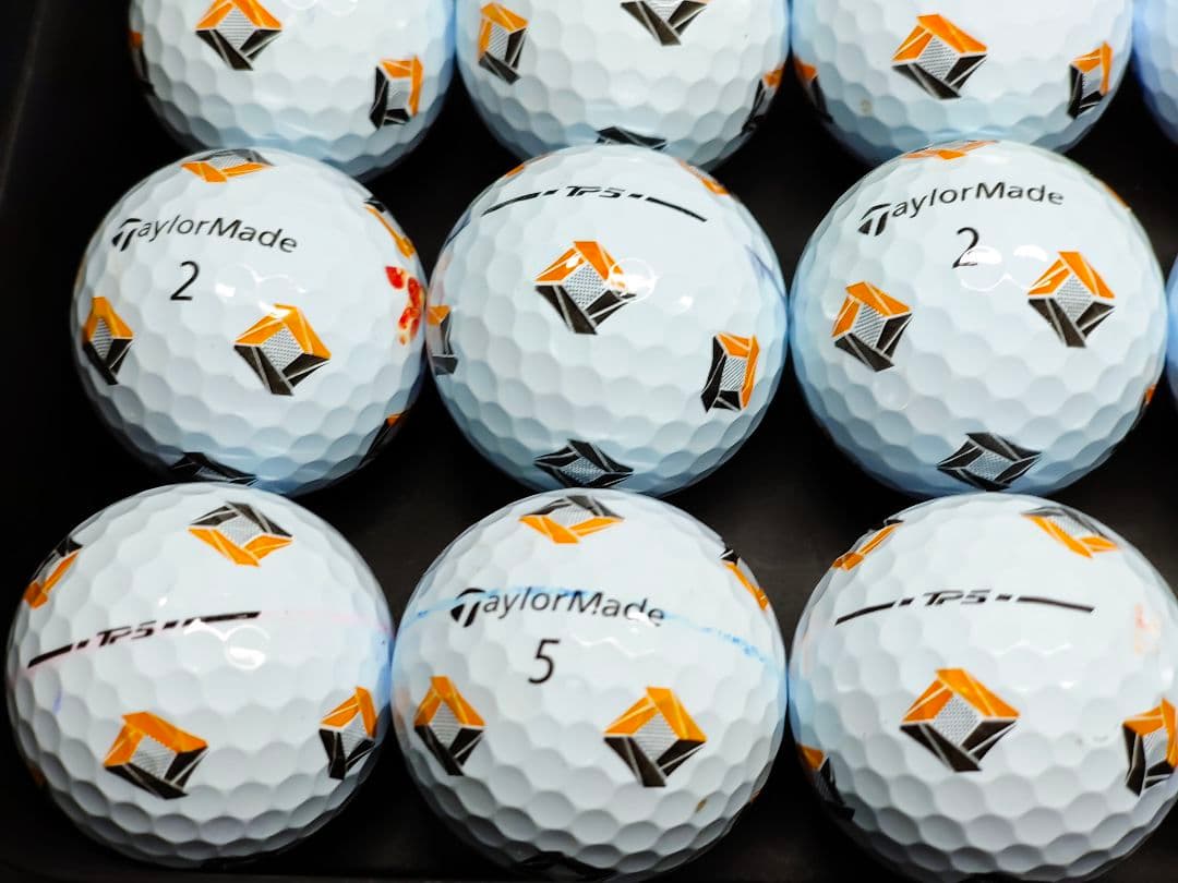 ✨美品✨TaylorMade TP5('24) Pix ゴルフボール 2ダース