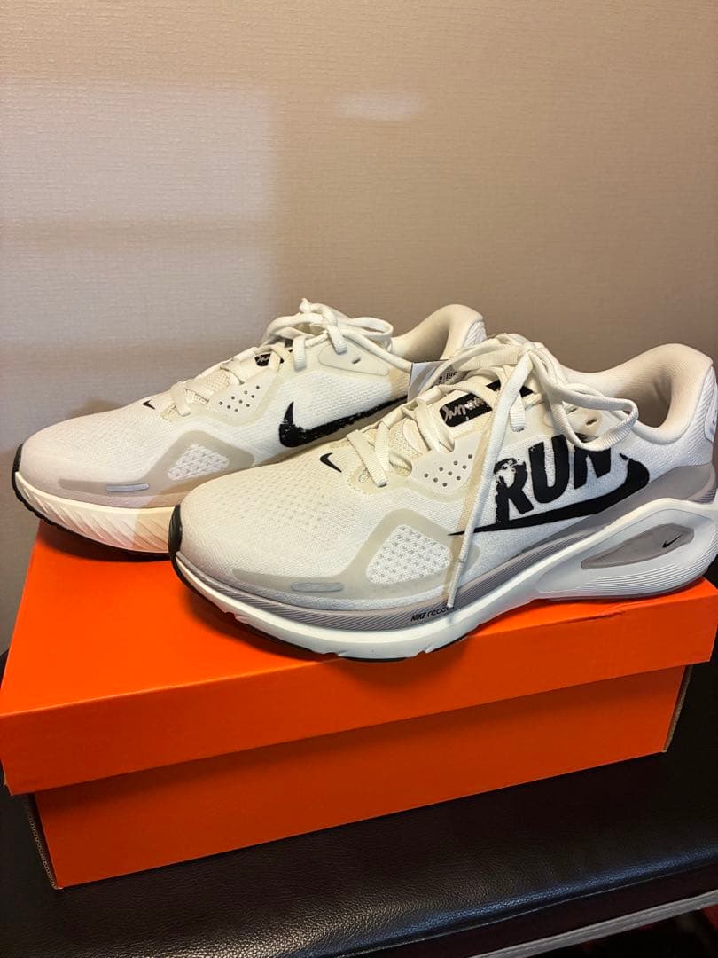 ❗️新品タグ付き❗️NIKE ストラクチャー26 26cm