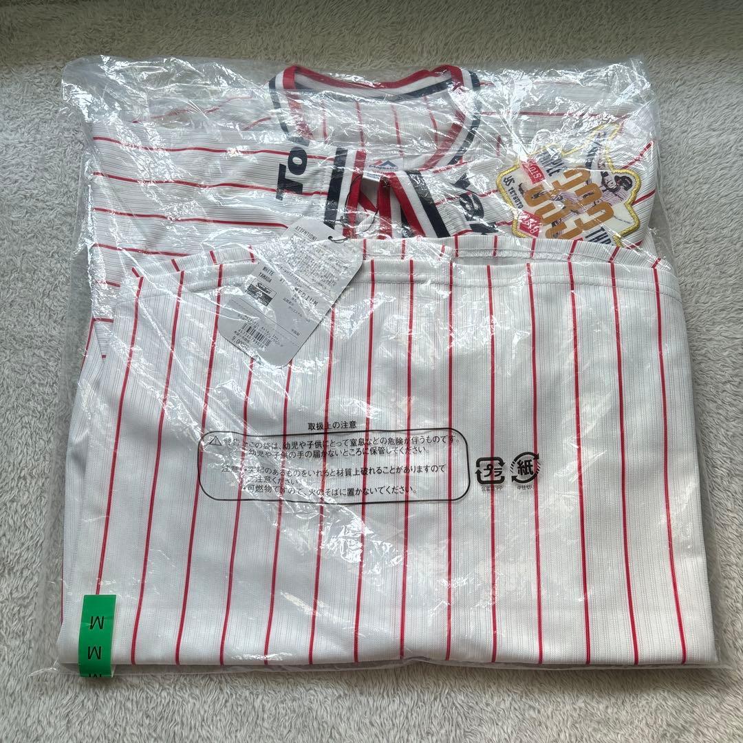 ヤクルト　山田哲人　トリプルスリー　ユニフォーム　Mサイズ　新品