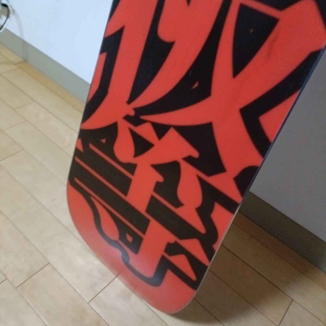中古　22-23 眞空雪板等スノーボード板　モデル侍　155cm　グラトリ