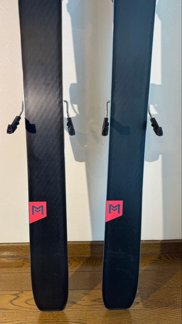 スキー Atomic Maverick 95 TI 164cm + Strive 14