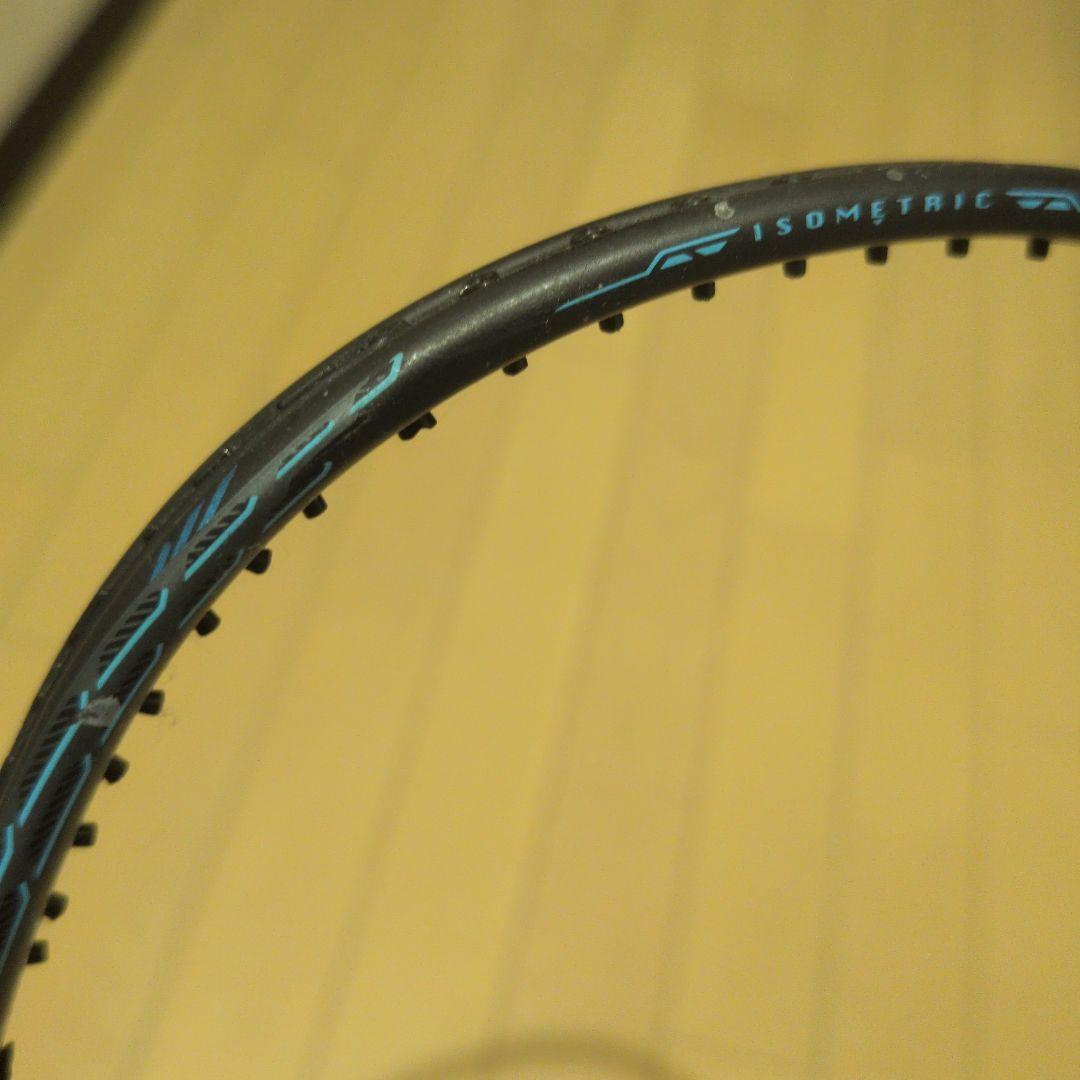 ヨネックスボルトリックzフォース2　4UG5