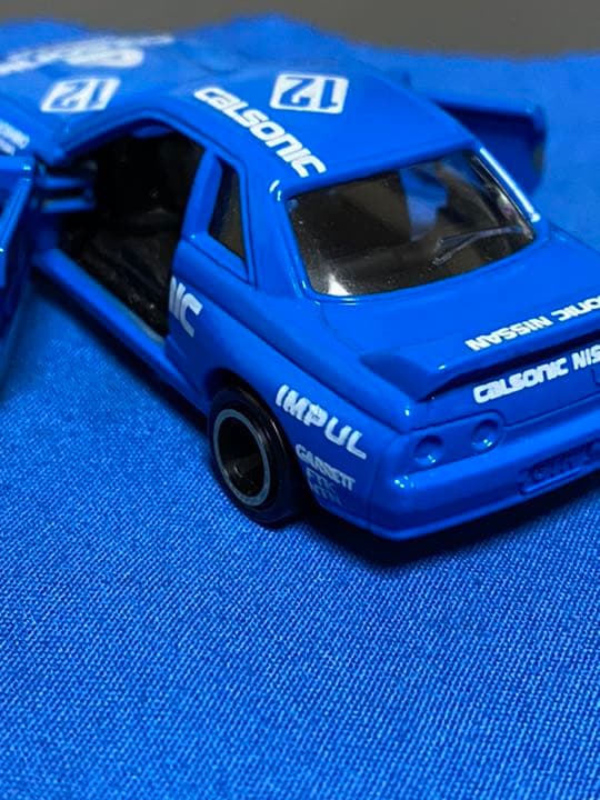 日本製TOMICA NO20日産スカイライン R32 カルソニック　INPUL