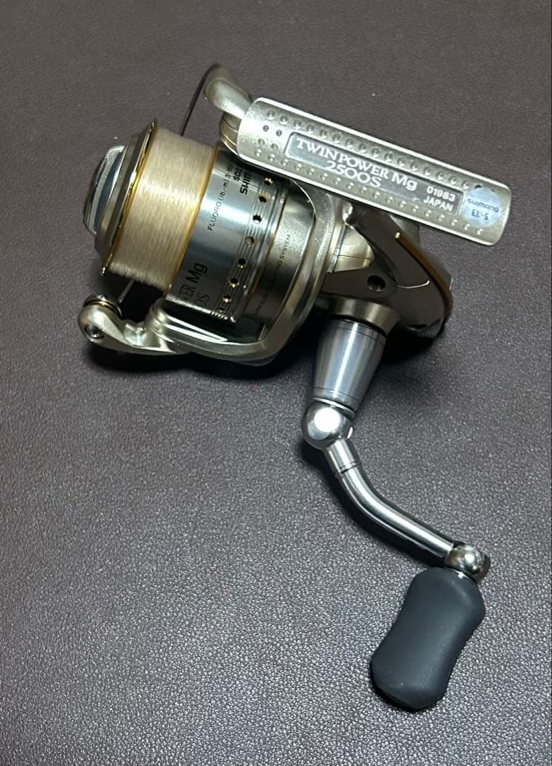 シマノ　shimano ツインパワー　2500s mg