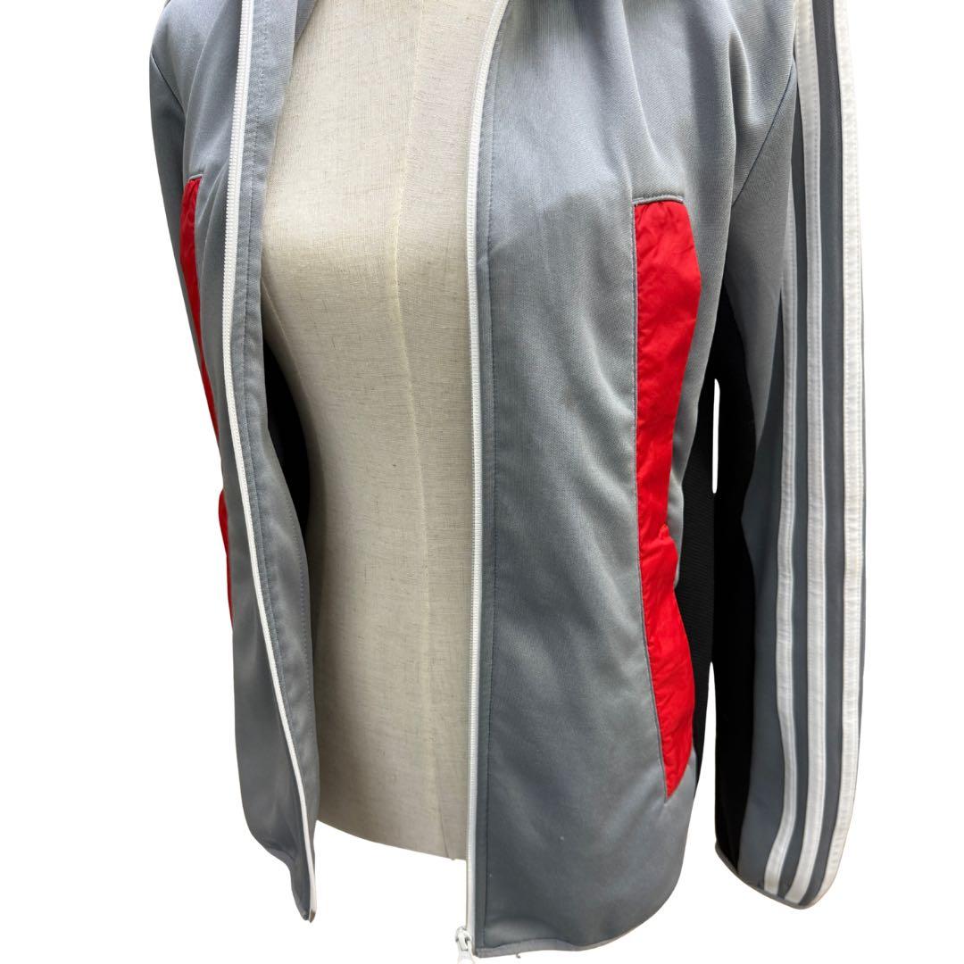 adidas グレー レッド ジャージジャケット