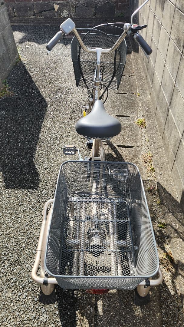 電動アシスト三輪車 シルバー メッシュバスケット付き