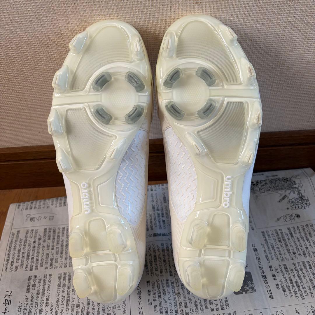アンブロ【UMBRO】 ジオメトラⅡ PRO ホワイト　25cm